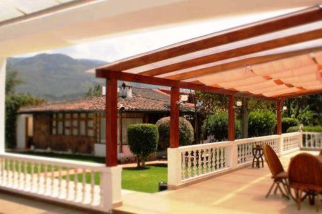 Hotel La Quinta San Andres Ibarra Zewnętrze zdjęcie